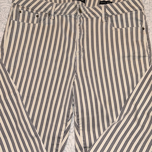 2 PAIRS NEEDLE & CLOTH STRIPED JEANS - Picture 11 of 11
